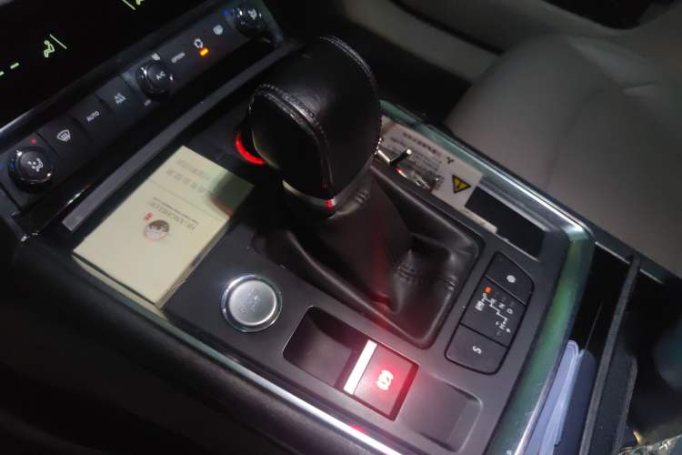 Used Citroen C6 2017 380THP Prestige Model Gear Lever