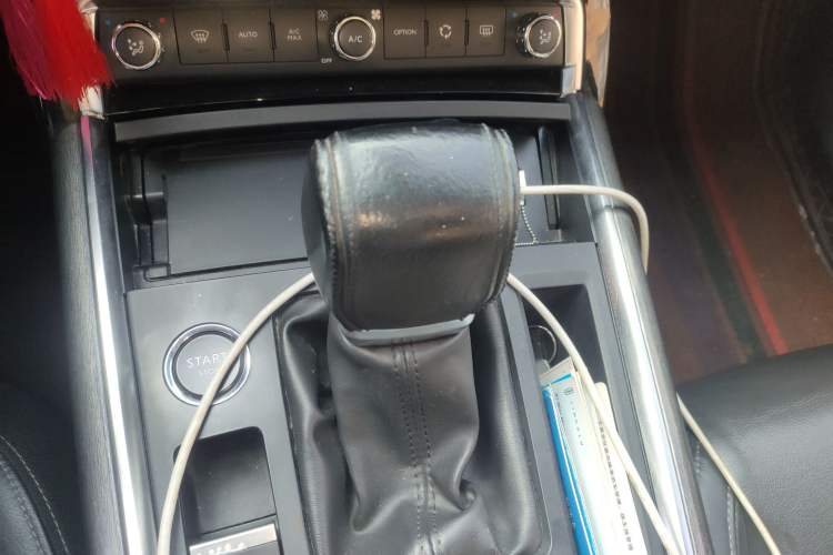 Used Citroen C6 2017 Revised Version 380THP Luxury Edition Gear Lever