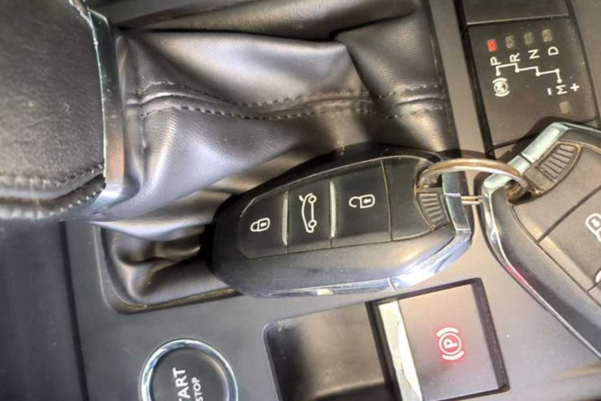 Used Citroen C6 2017 Revised Version 380THP Luxury Edition Interior 1