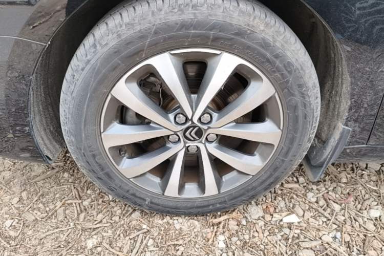 Used Citroen C6 2017 380THP Luxury Version Left Front Wheel Hub