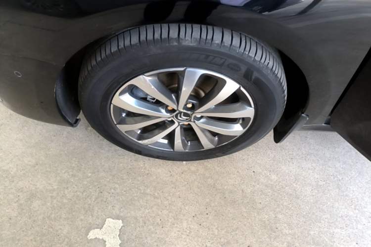 Used Citroen C6 2017 Revised Version 380THP Luxury Edition Left Front Wheel Hub