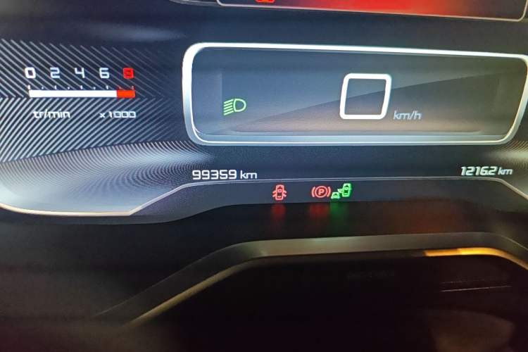 Used Citroen C6 2017 Revised Version 380THP Luxury Edition Odometer Close Up
