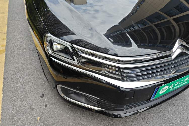 Used Citroen C6 2017 Revised Version 380THP Luxury Edition Right Front Headlight