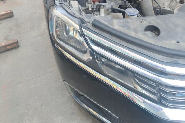 Used Citroen C6 2017 380THP Luxury Version Right Front Headlight