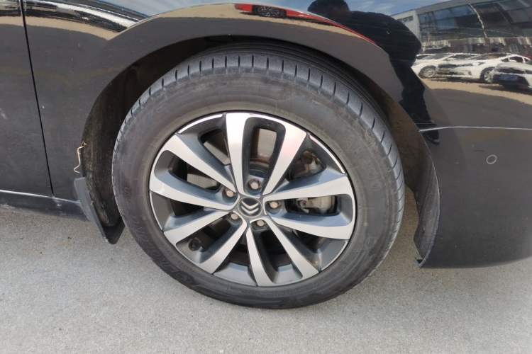 Used Citroen C6 2017 Revised Version 380THP Luxury Edition Right Front Wheel Hub