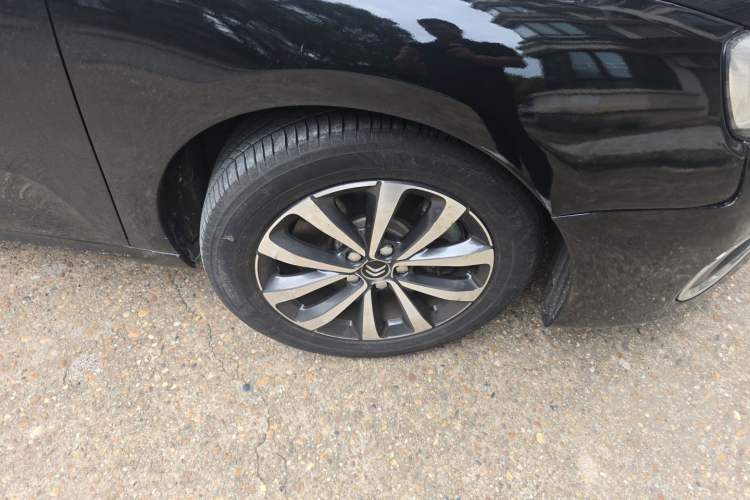 Used Citroen C6 2017 380THP Luxury Version Right Front Wheel Hub