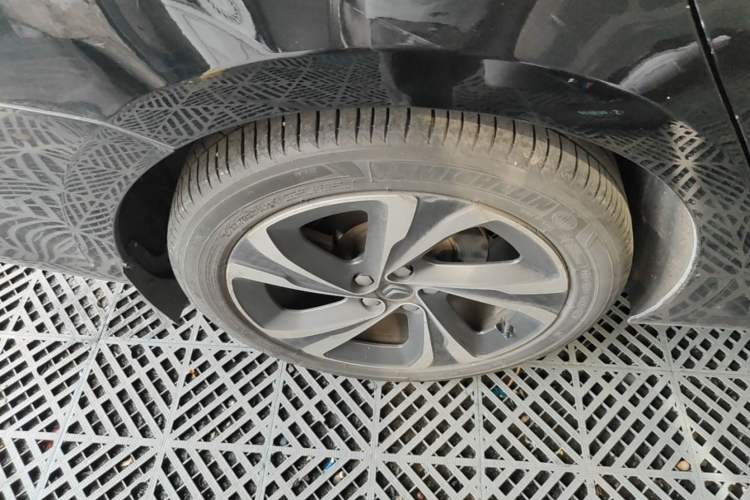 Used Citroen C6 2017 380THP Prestige Model Right Rear Wheel Hub