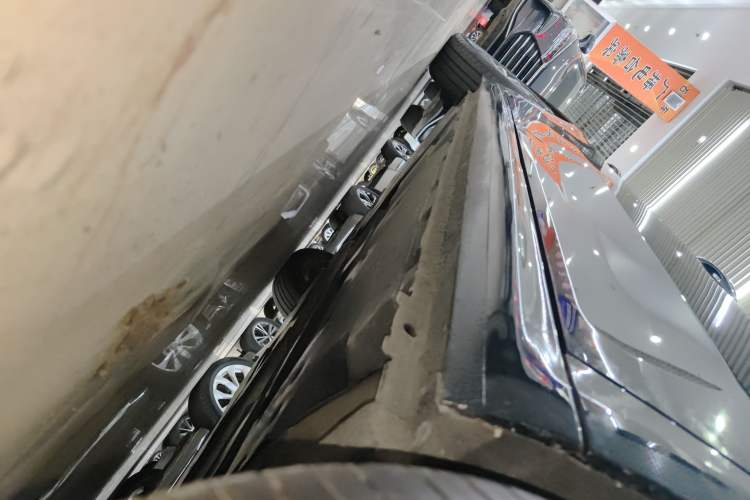 Used Citroen C6 2017 Revised Version 380THP Luxury Edition Right Side Sill