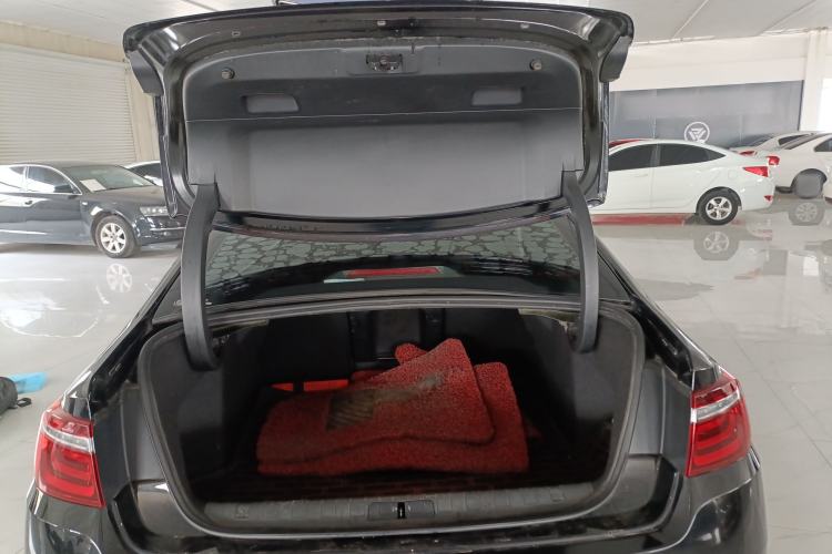 Used Citroen C6 2017 380THP Prestige Model Trunk