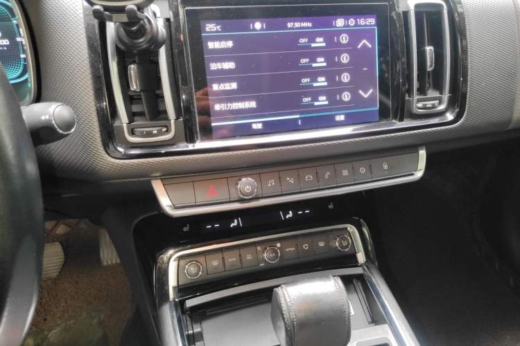 Used Citroen C6 2017 380THP Luxury Version Audio And AC Panel