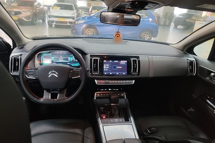 Used Citroen C6 2017 Revised Version 380THP Luxury Edition Center Console