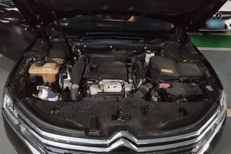 Used Citroen C6 2017 Revised Version 380THP Luxury Edition Engine Bay
