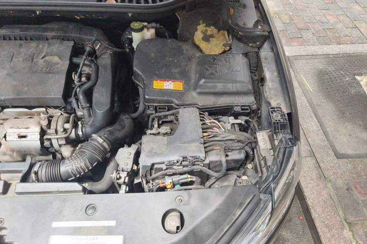 Used Citroen C6 2017 380THP Prestige Model Engine Bay Left