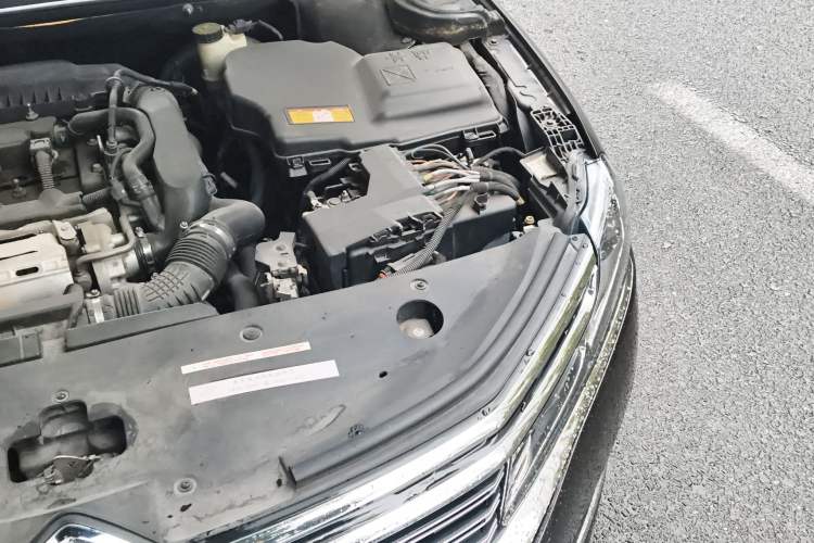 Used Citroen C6 2017 380THP Prestige Model Engine Bay Left