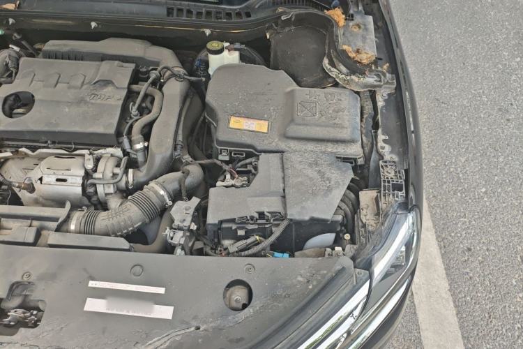 Used Citroen C6 2017 380THP Flagship Edition Engine Bay Left