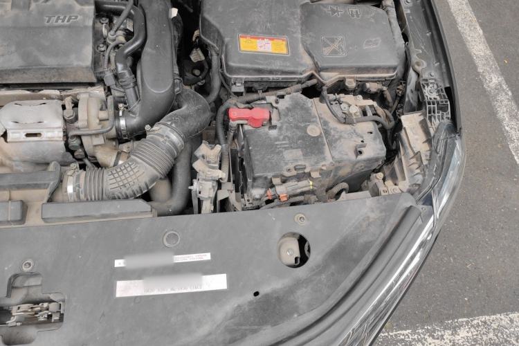 Used Citroen C6 2017 380THP Luxury Version Engine Bay Left