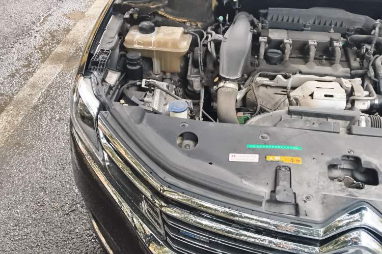 Used Citroen C6 2017 380THP Prestige Model Engine Bay Right