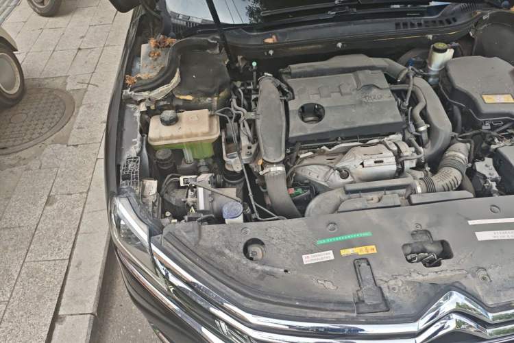 Used Citroen C6 2017 380THP Flagship Edition Engine Bay Right