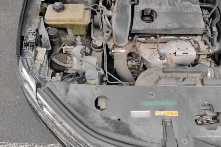 Used Citroen C6 2017 380THP Luxury Version Engine Bay Right
