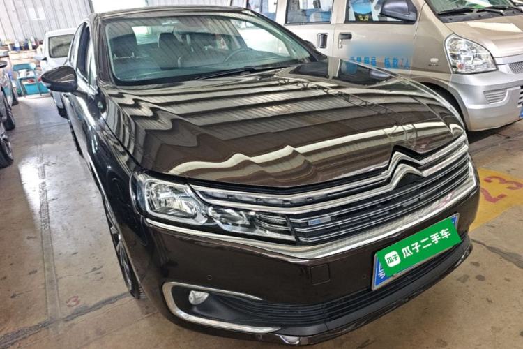 Used Citroen C6 2017 Revised Version 380THP Luxury Edition Front Right 45 Deg