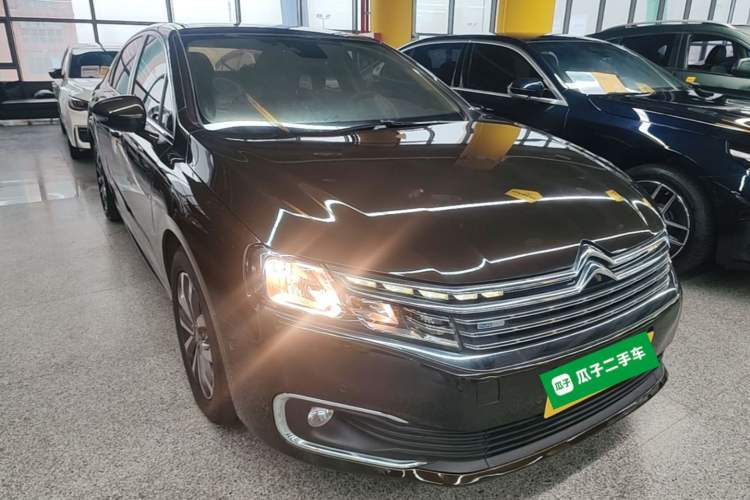 Used Citroen C6 2017 Revised Version 380THP Luxury Edition Front Right 45 Deg