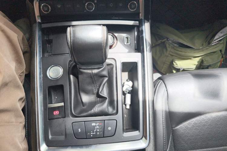 Used Citroen C6 2017 380THP Prestige Model Gear Lever
