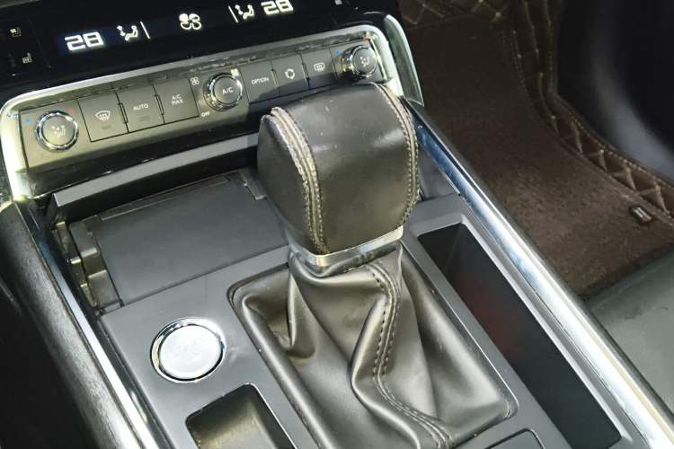 Used Citroen C6 2017 380THP Prestige Model Gear Lever