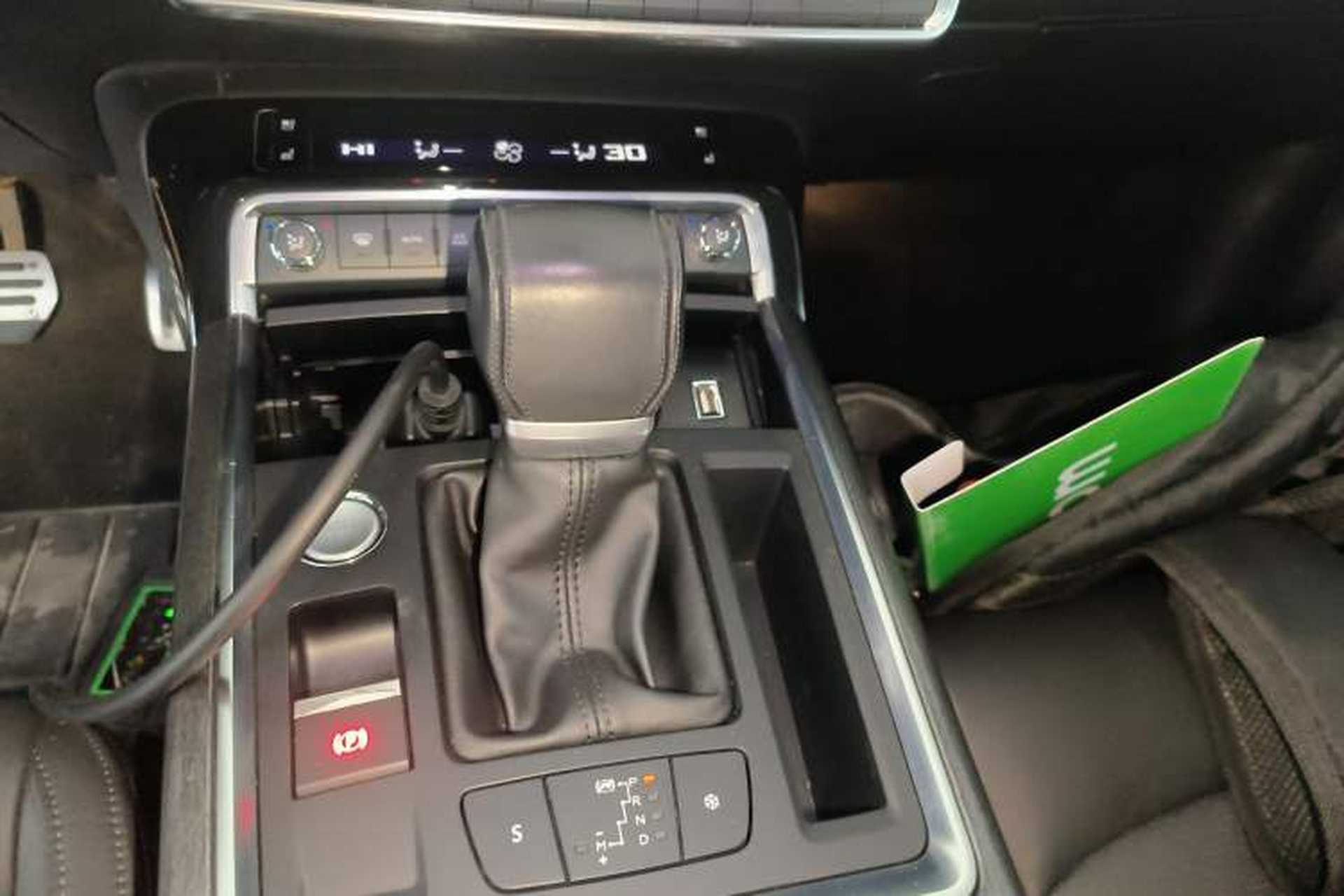 Used Citroen C6 2017 Revised Version 380THP Luxury Edition Gear Lever