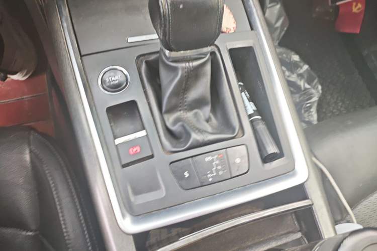 Used Citroen C6 2017 380THP Flagship Edition Gear Lever
