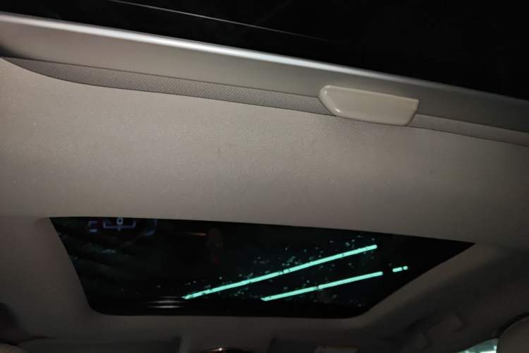 Used Citroen C6 2017 380THP Luxury Version Headliner