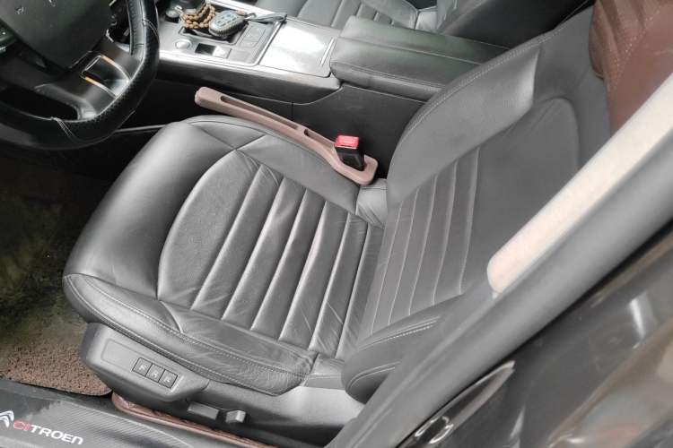 Used Citroen C6 2017 380THP Luxury Version Left Front Seat