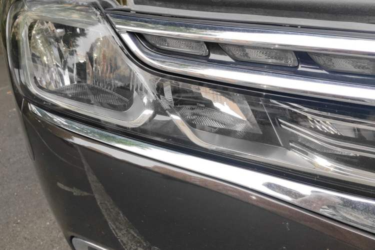 Used Citroen C6 2017 380THP Luxury Version Right Front Headlight