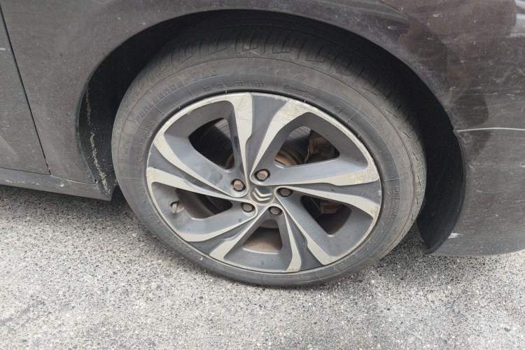 Used Citroen C6 2017 380THP Prestige Model Right Front Wheel Hub