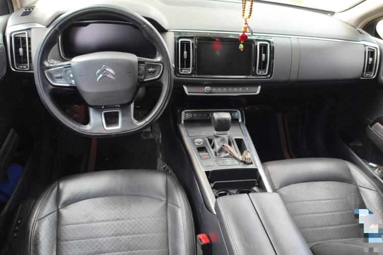 Used Citroen C6 2017 380THP Prestige Model Center Console