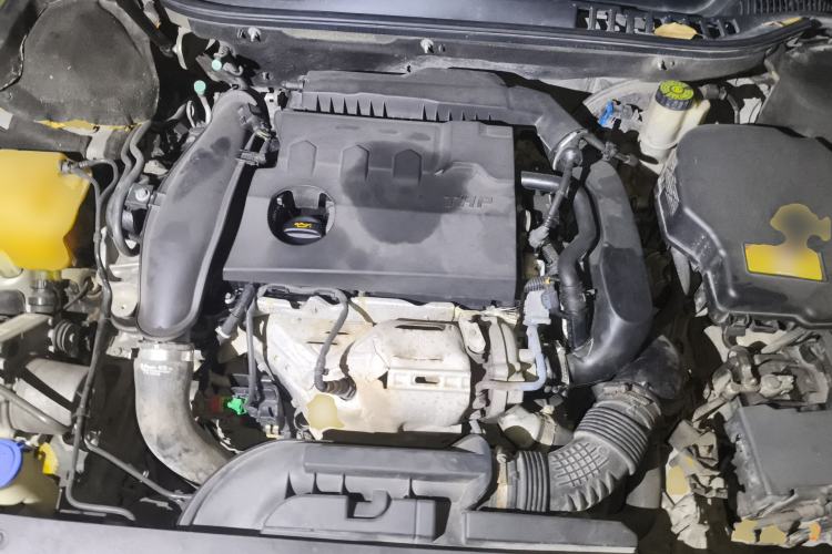 Used Citroen C6 2017 Revised Version 380THP Luxury Edition Engine Bay