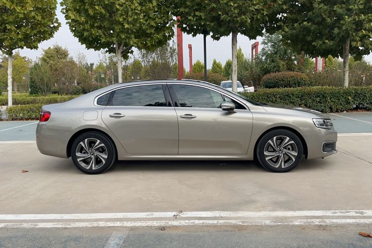 Used Citroen C6 2017 Revised Version 380THP Luxury Edition Exterior 2