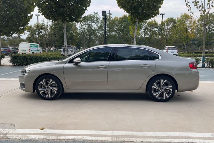Used Citroen C6 2017 Revised Version 380THP Luxury Edition Exterior 5
