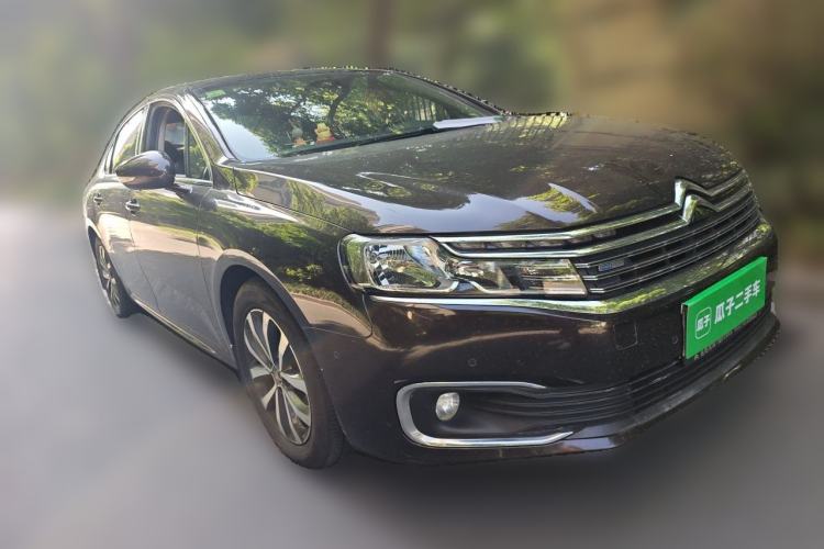 Used Citroen C6 2017 Revised Version 380THP Luxury Edition Front Right 45 Deg