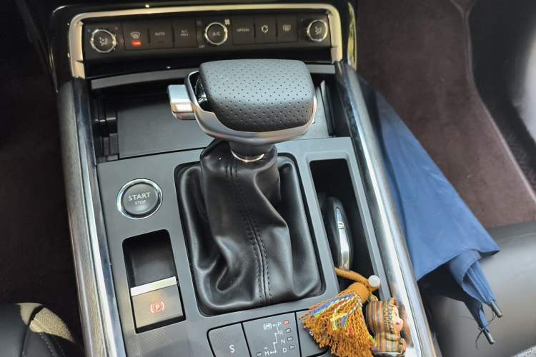 Used Citroen C6 2017 380THP Prestige Model Gear Lever