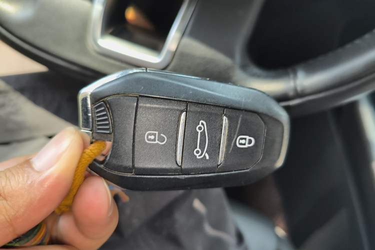 Used Citroen C6 2017 380THP Prestige Model Vehicle Key