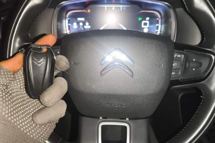 Used Citroen C6 2017 Revised Version 380THP Luxury Edition Vehicle Key