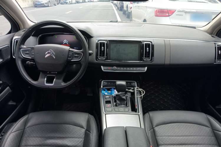 Used Citroen C6 2017 Revised Version 380THP Luxury Edition Center Console