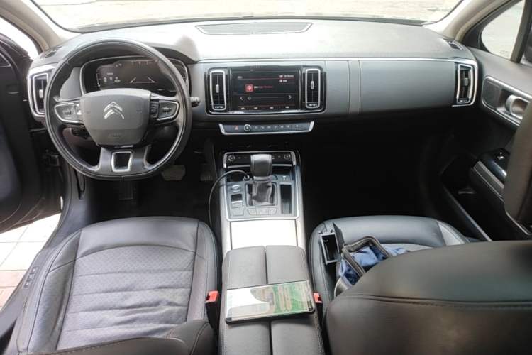 Used Citroen C6 2017 Revised Version 380THP Luxury Edition Center Console