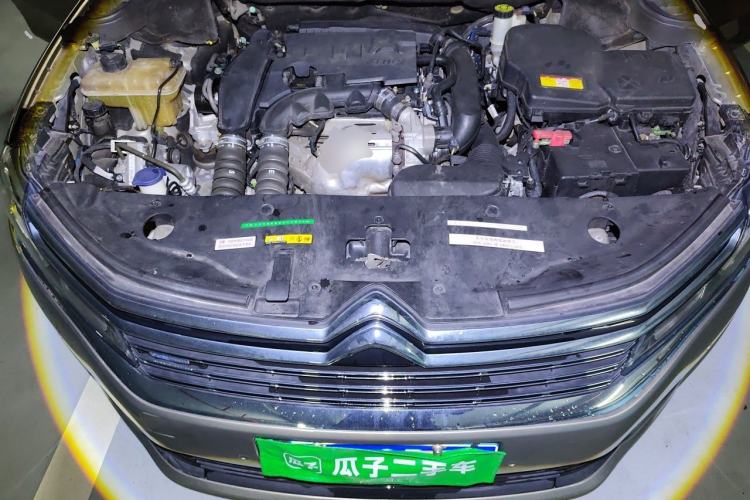 Used Citroen C6 2017 Revised 350THP Luxury Version Engine Bay