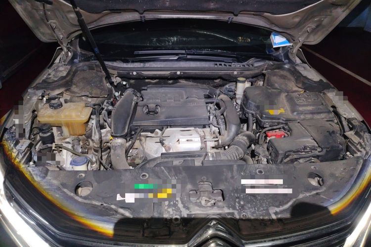 Used Citroen C6 2017 380THP Flagship Edition Engine Bay