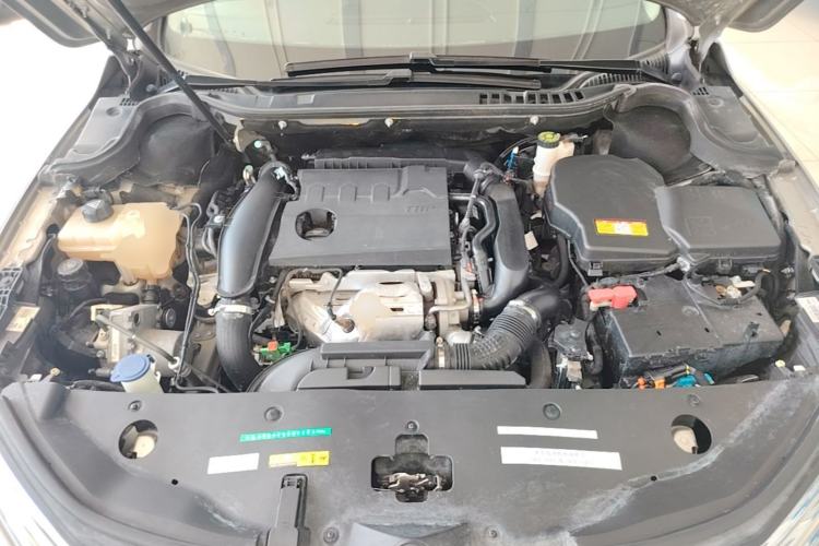 Used Citroen C6 2017 Revised Version 380THP Luxury Edition Engine Bay