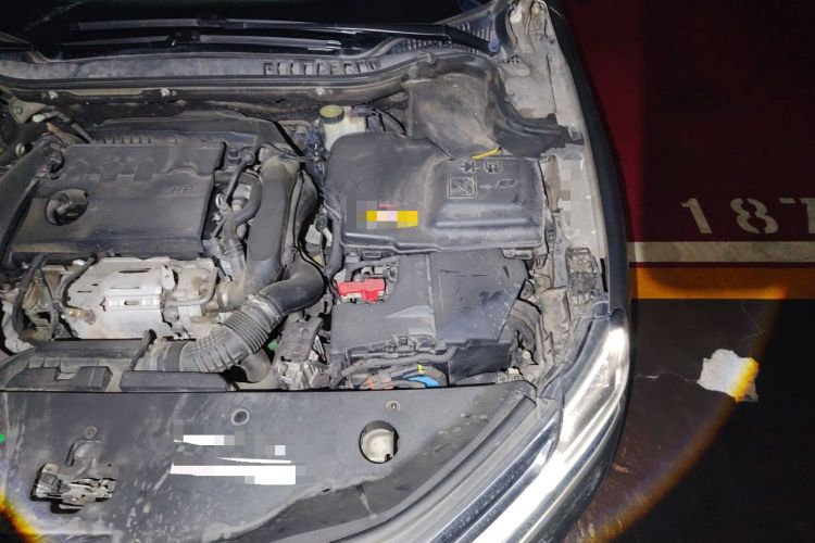 Used Citroen C6 2017 380THP Flagship Edition Engine Bay Left