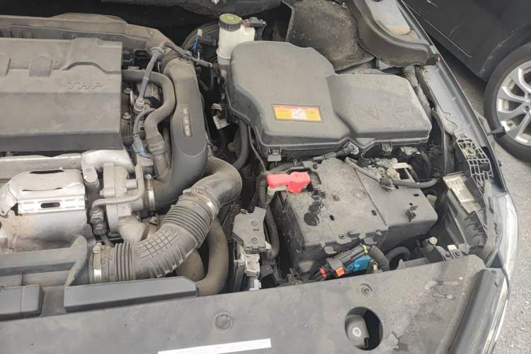 Used Citroen C6 2017 Revised Version 380THP Luxury Edition Engine Bay Left