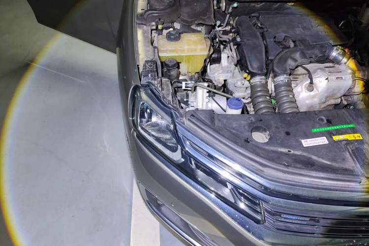 Used Citroen C6 2017 Revised 350THP Luxury Version Engine Bay Right