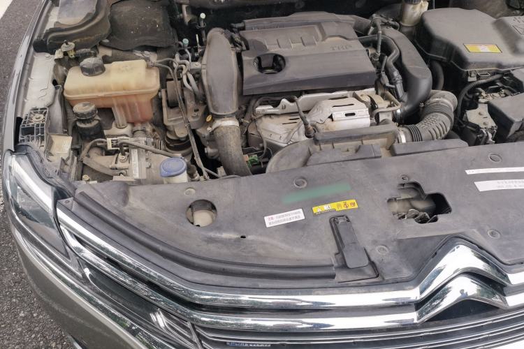 Used Citroen C6 2017 Revised Version 380THP Luxury Edition Engine Bay Right